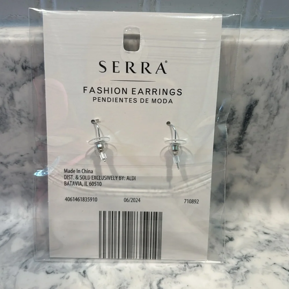 Serra Fashion Earrings - Picture 3 of 4